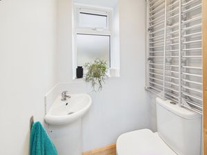 Cloakroom/WC- click for photo gallery